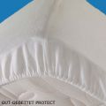 Wasserdichter Matratzen�berzug / Inkontinenzspannbetttuch